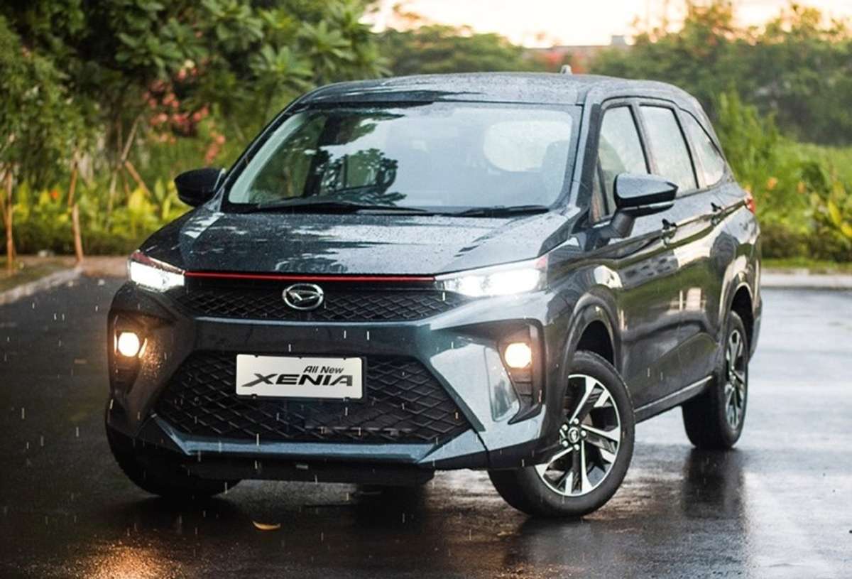 Ini Tips Aman dan Nyaman Berkendara Selama Musim Hujan